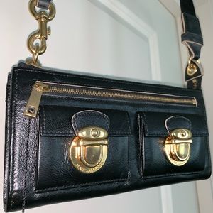 *** SOLD *** NWT Marc Jacobs Zip Clutch Wallet